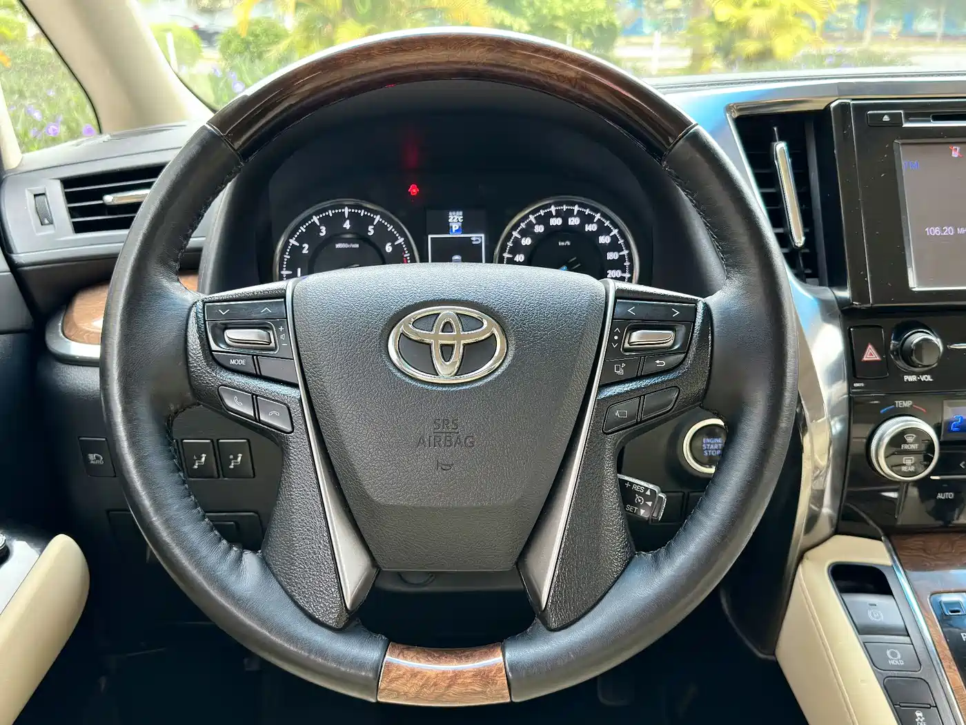 Toyota Alphard 2015 3.5L Premium Edition фото 26