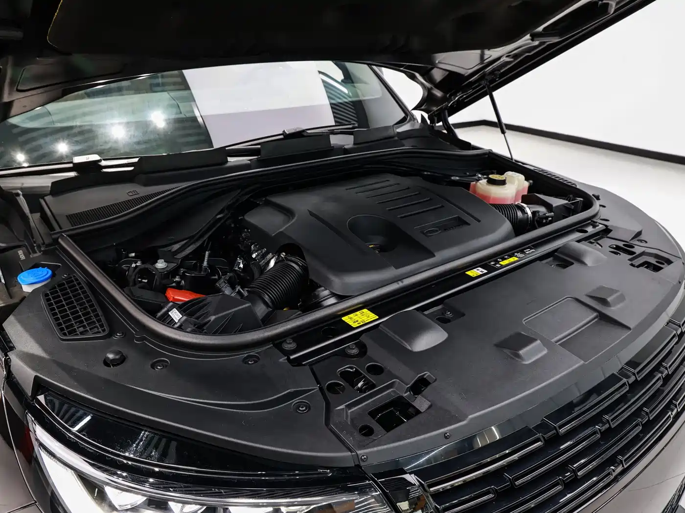 Land Rover Range Rover Sport 2025 2025 400PS Dynamic SE