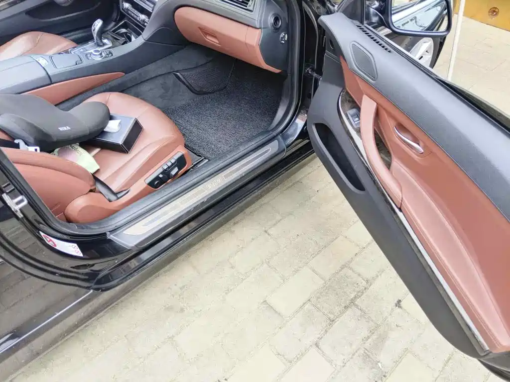 BMW 6 Series 2012 2011 640i Convertible Coupe