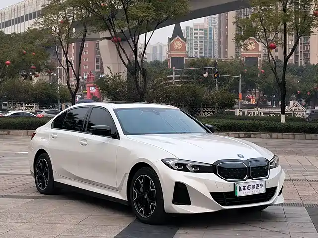 BMW i3 2024 eDrive 35 L