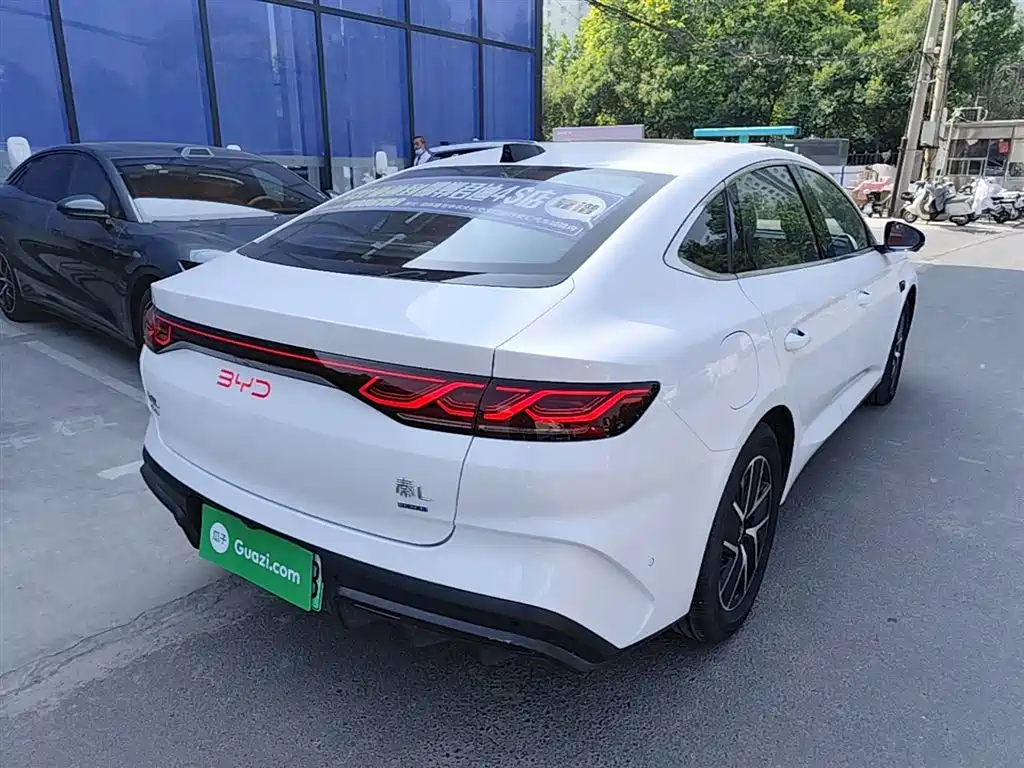 BYD Qin L 2025 DM-i Smart Drive Edition 120KM Surpassing фото 7