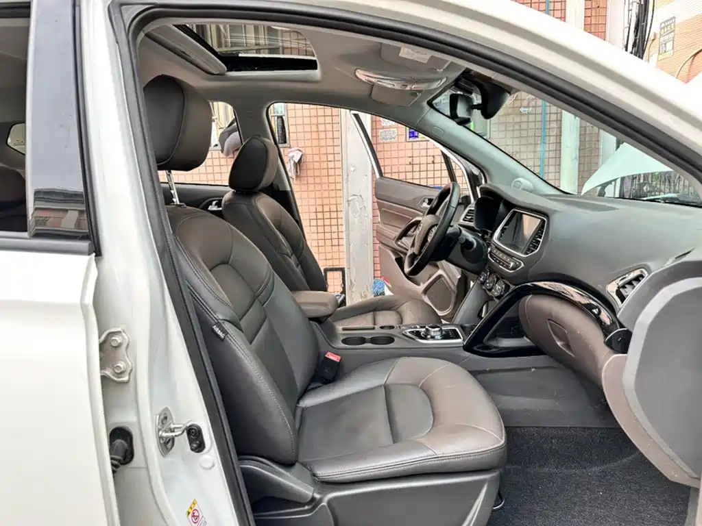 GAC Group GAC Trumpchi PHEV 2019 2019 1.5L Smart Connect Premium Edition