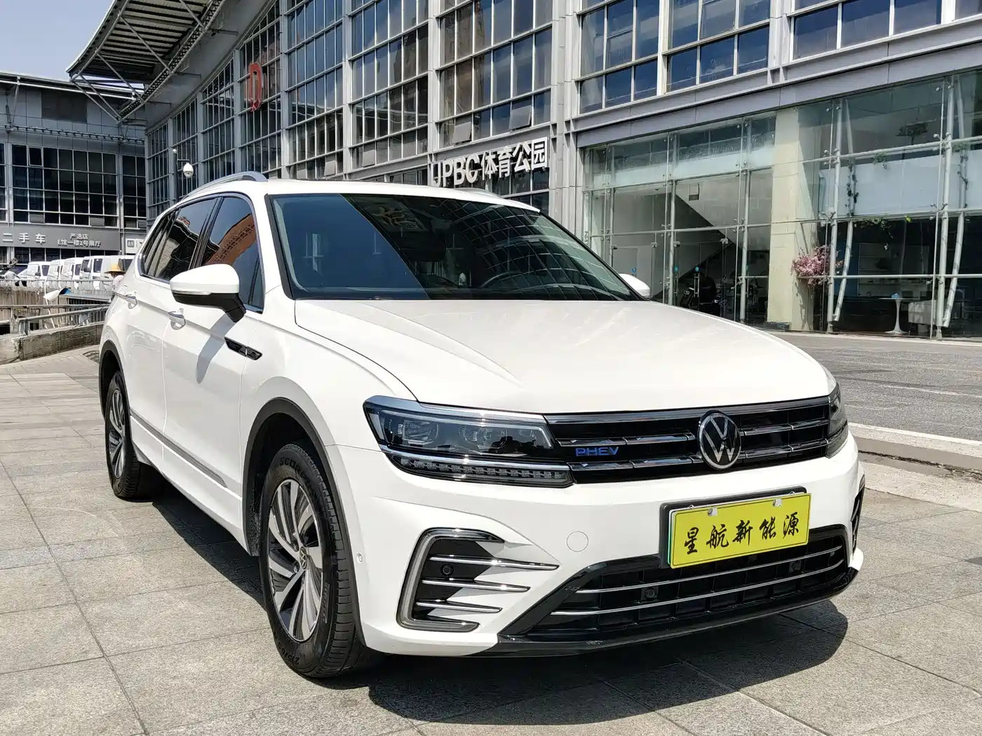 Volkswagen Tiguan L PHEV 2021 430PHEV Plug-in Hybrid Flagship фото 2