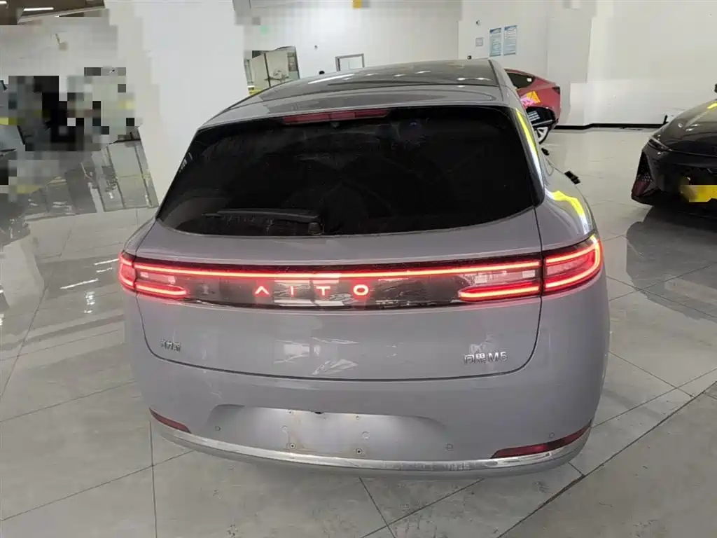 AITO Wenjie AITO M5 2025 Extended Range Ultra AWD фото 6