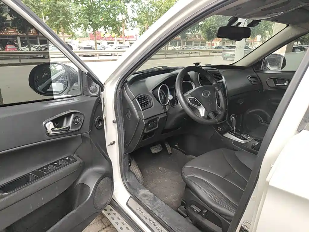 GAC Trumpchi Trumpchi GS5 2014 2012 2.0L Automatic 2WD Anniversary Edition