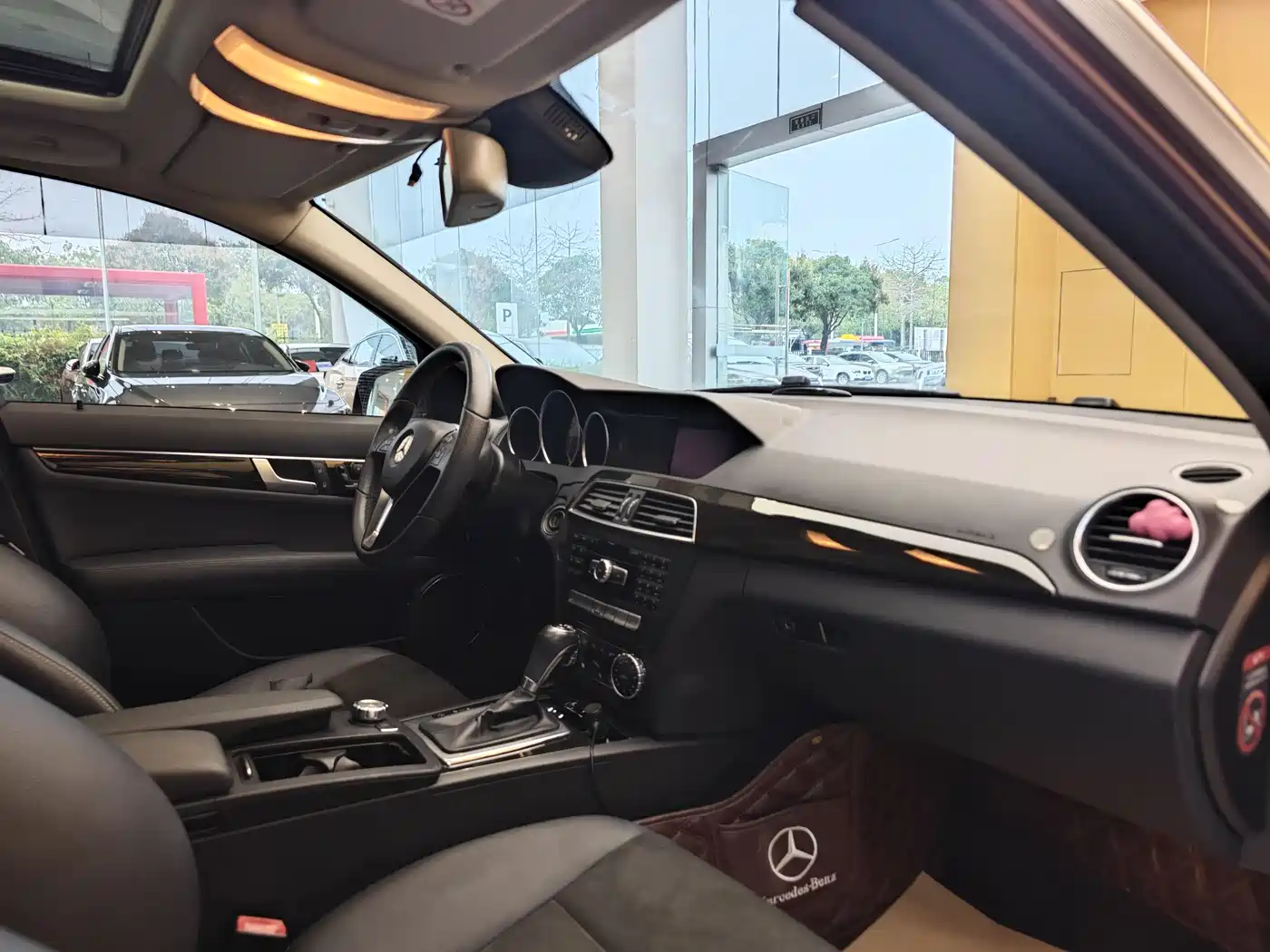 Mercedes-Benz C-Class 2013 C 260 Fashion Grand Edition фото 32