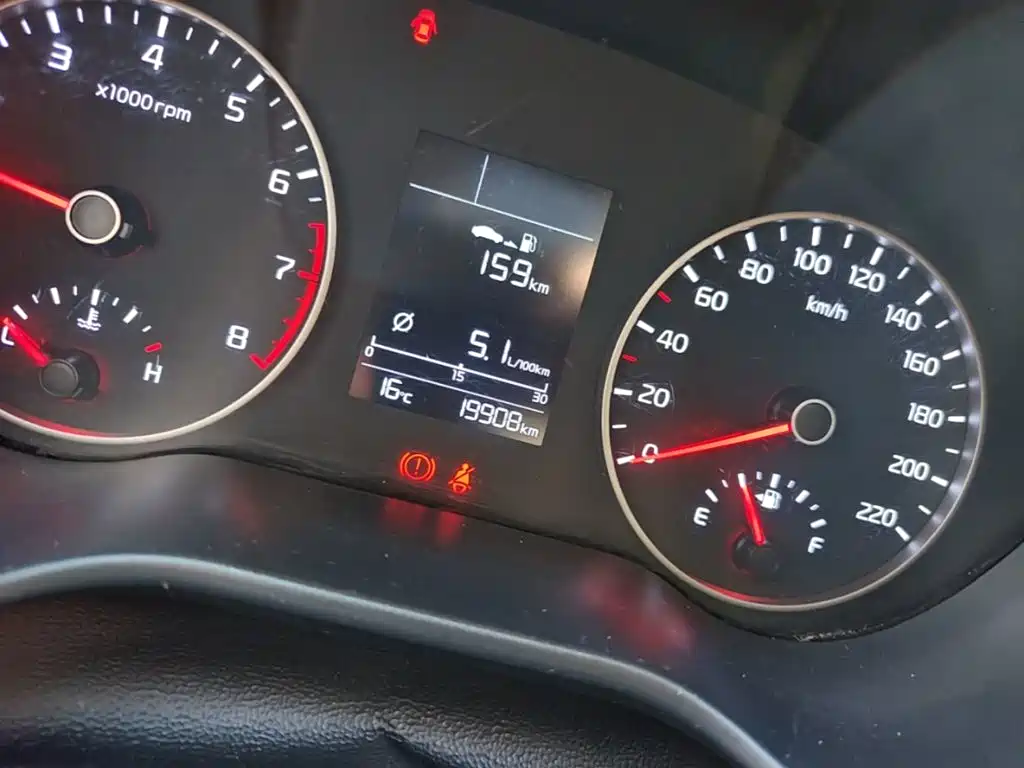 Kia K2 2018 2017 Sedan 1.4L MT 15th Anniversary Special Edition GLS