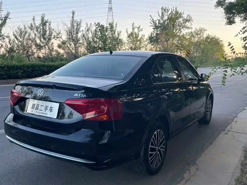 Volkswagen Jetta 2019 Dream Edition 1.4L Manual Comfort фото 9