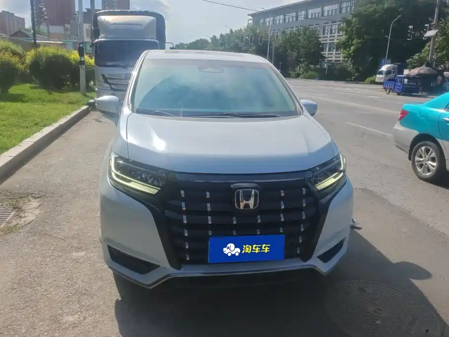 Honda Elysion 2024 2024 2.0L e:HEV Luxury Edition