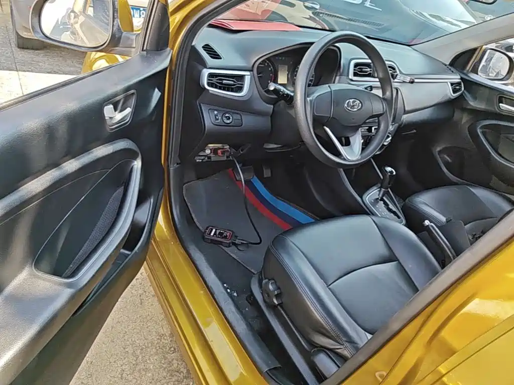 Photo 16 - Hyundai Verna