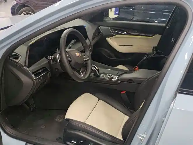 Cadillac CT5 2025 Model 28T Track Performance Edition + Peak Track Package фото 16