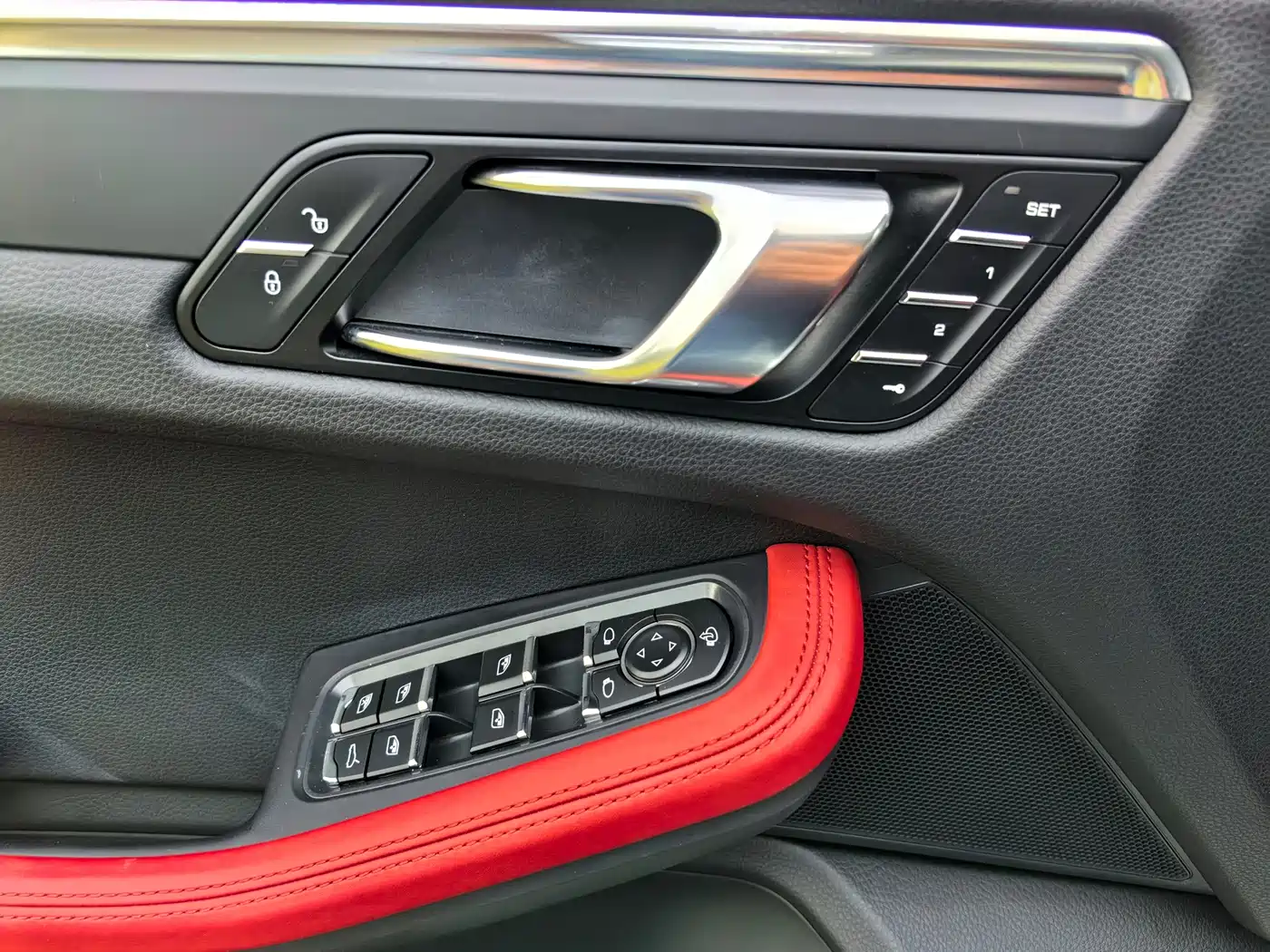 Porsche Macan 2017 Macan 2.0T фото 16