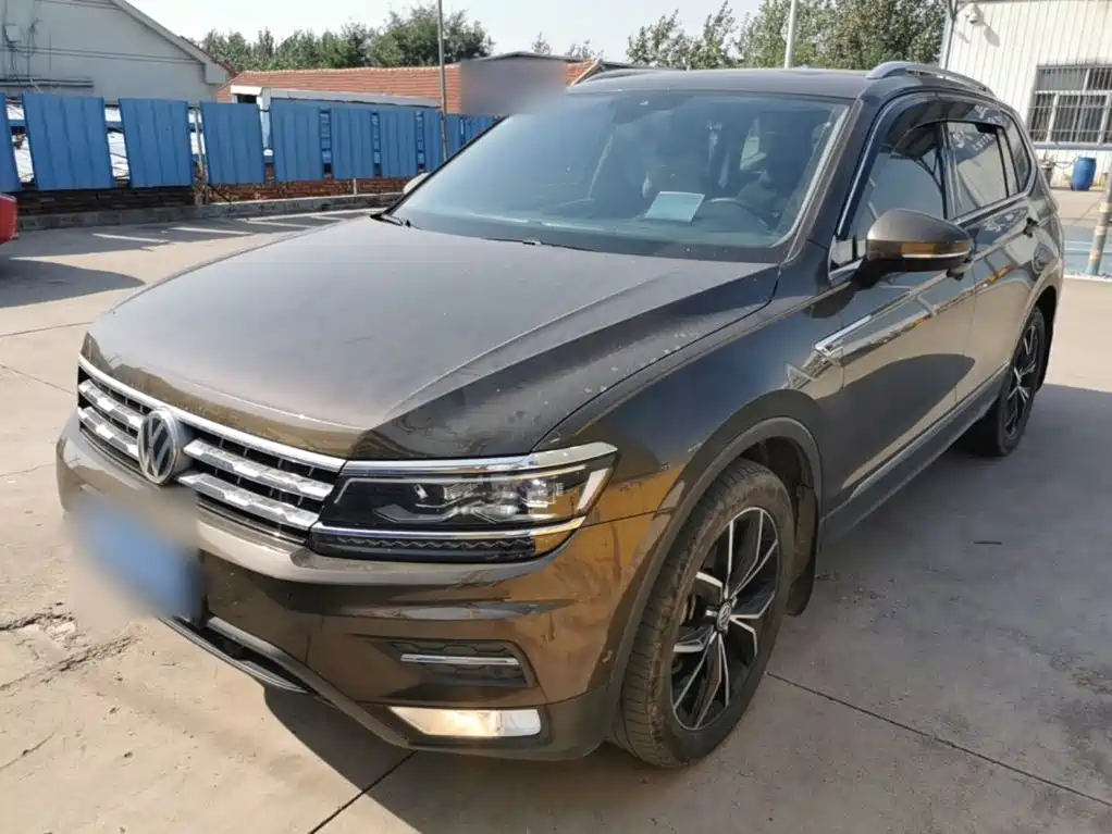 Фото 2 - Volkswagen Tiguan L