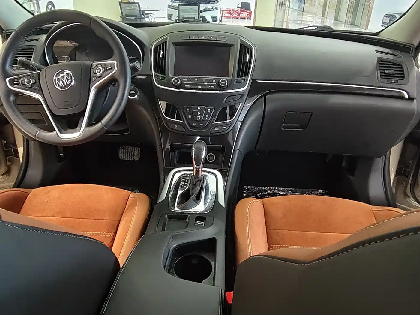 Buick Regal 2015 1.6T Elite Tech Edition фото 4