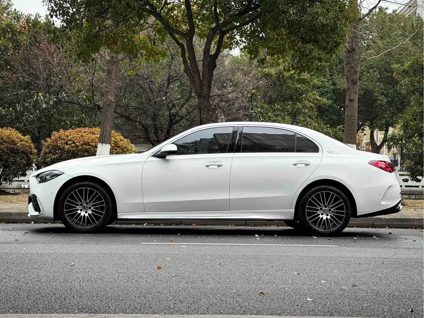 Mercedes-Benz C-Class 2023 Facelift C 260 L Sport Edition фото 4