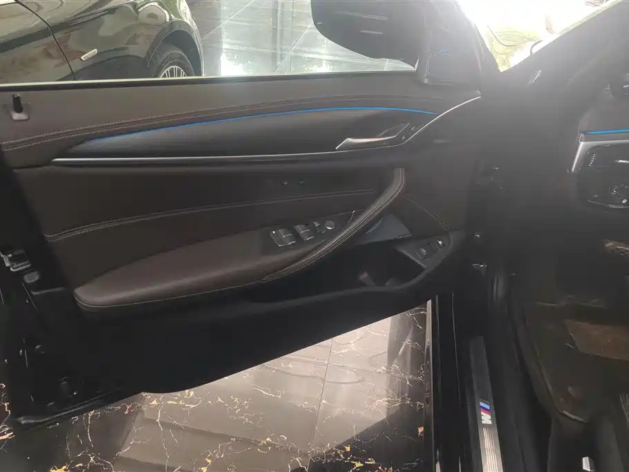 BMW 5 Series New Energy 2022 Facelift 535Le Pioneer M Sport Package фото 7