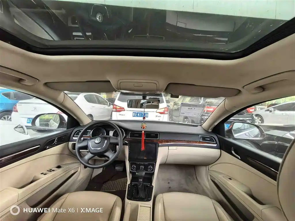Škoda Superb 2012 1.8TSI Automatic Elegance Edition фото 5
