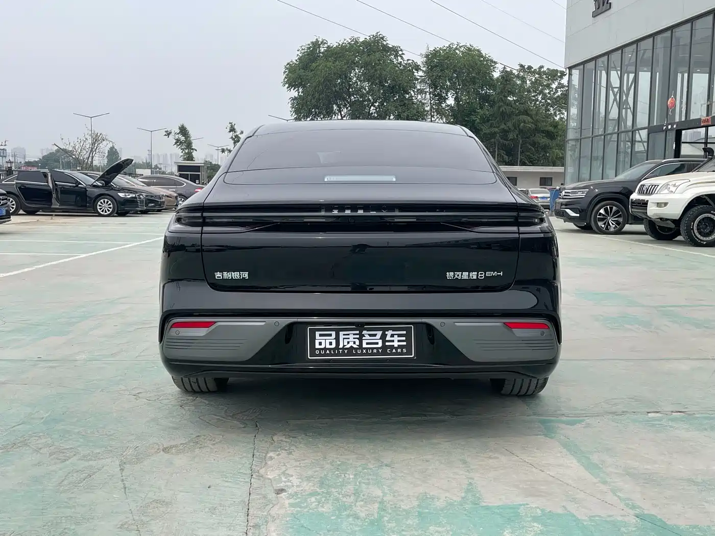 Geely Galaxy Galaxy Xingyao 8 2025 Model 130km EM-i Flagship Edition фото 16