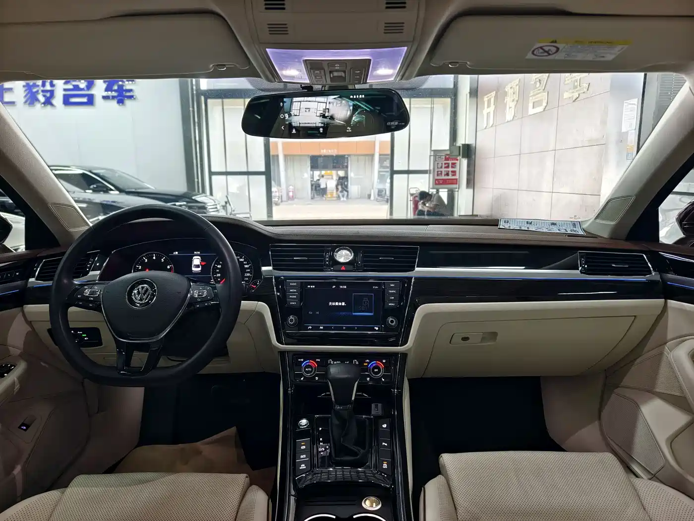 Volkswagen Phideon 2016 380TSI 2WD Ultimate Edition фото 5