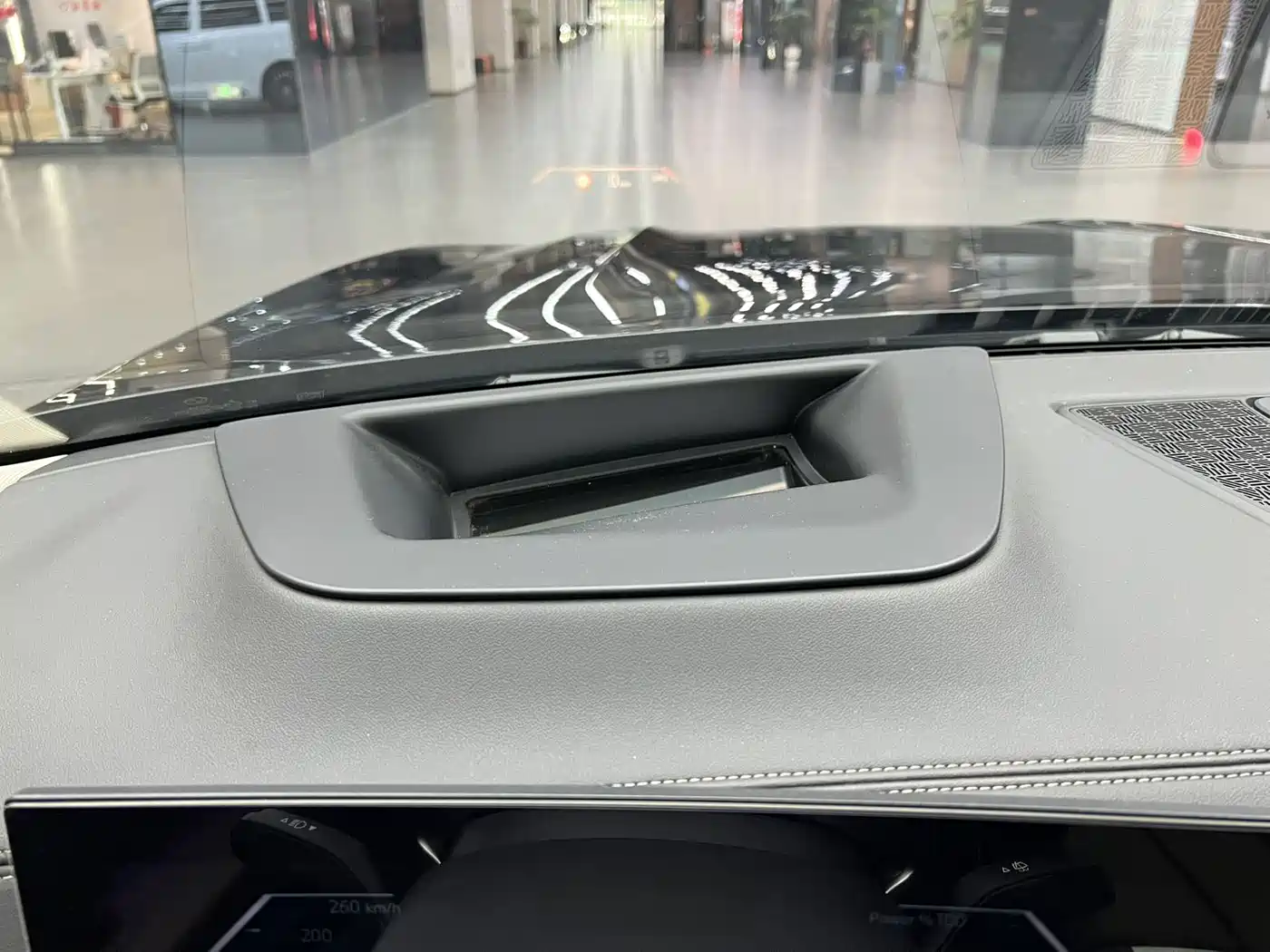 BMW X7 2024 2023 xDrive40i Leading Luxury Package