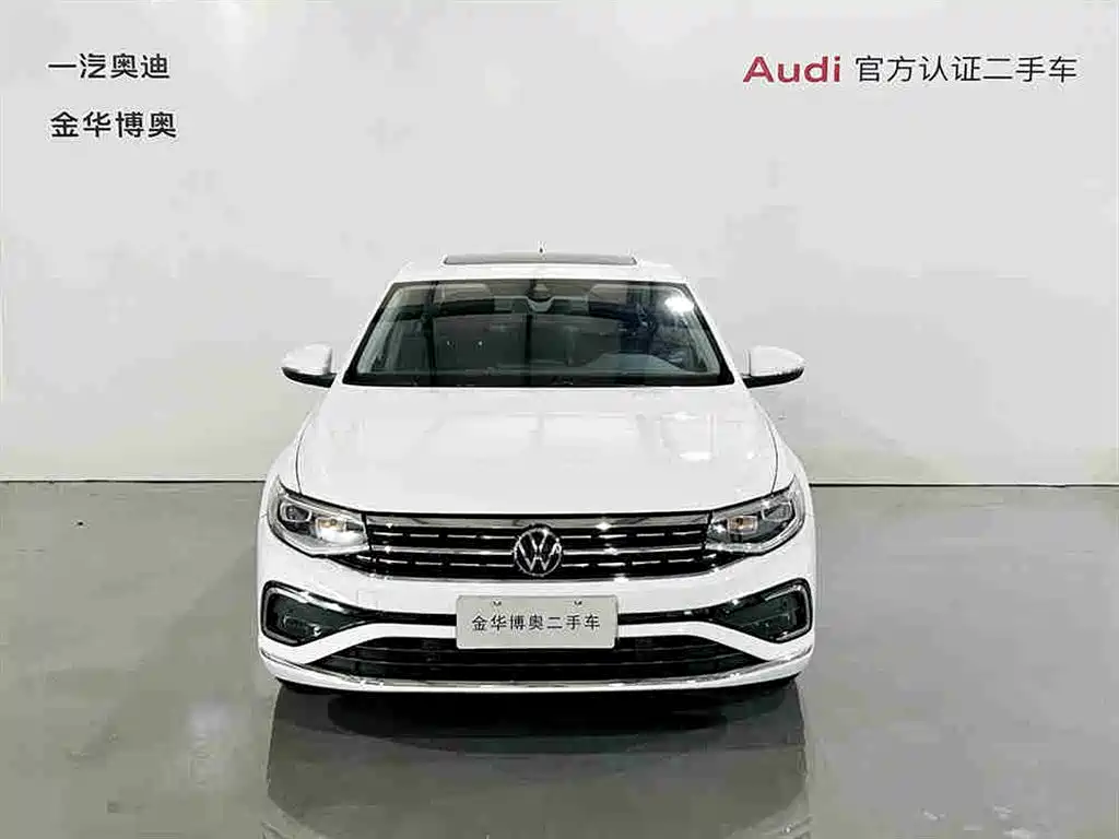 Volkswagen Bora 2023 300TSI DSG Premium Edition фото 2