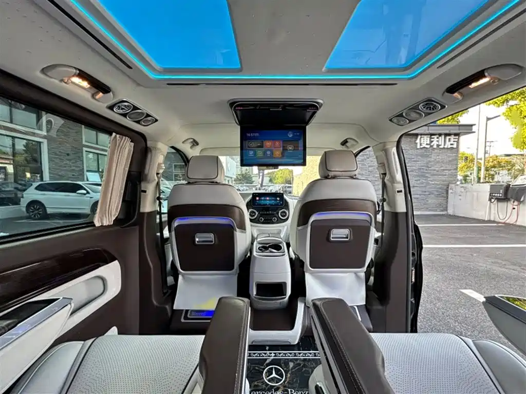 Mercedes-Benz Vito 2021 2.0T Business Edition 7-seater фото 6