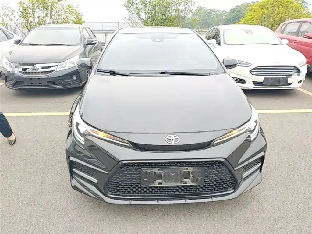 Toyota Levin 2021 185T CVT Sport Edition фото 3