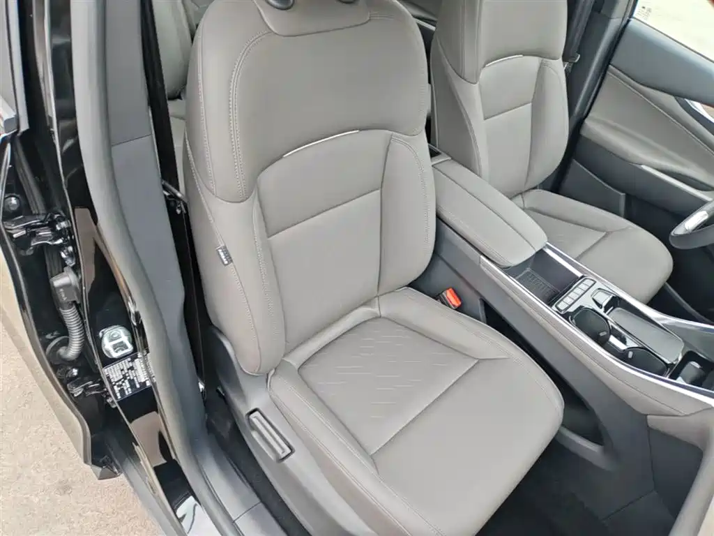 SAIC Maxus Maxus G50 PHEV 2025 Pilot Edition фото 25