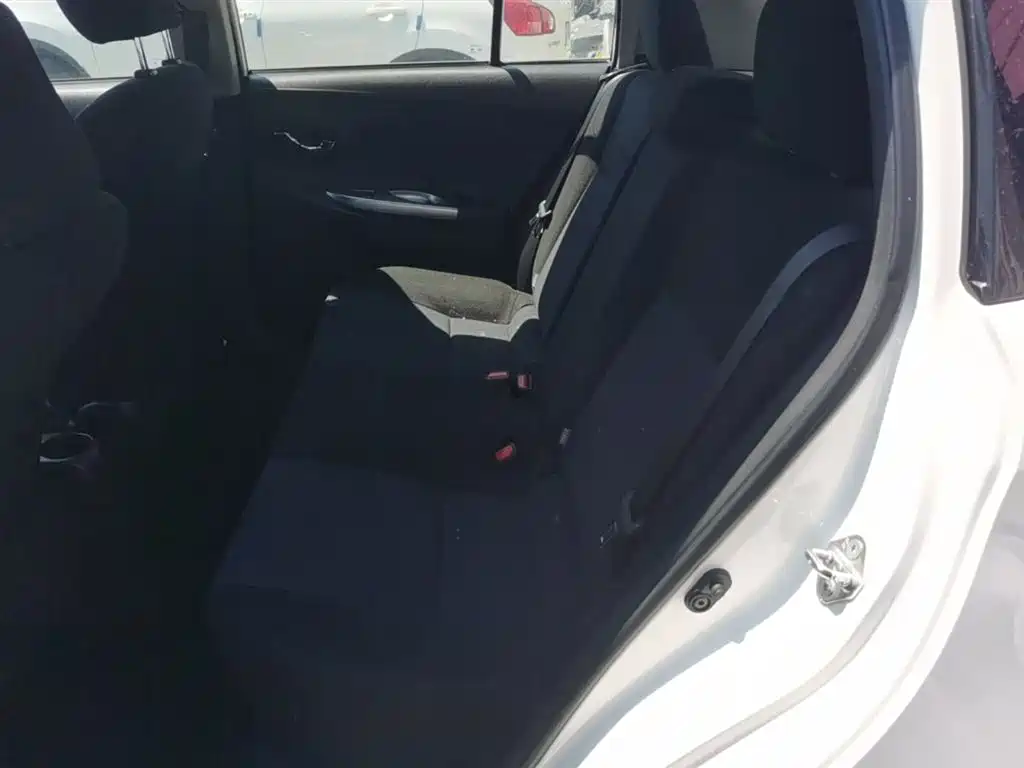 Toyota YARiS L Zhi Xuan 2014 1.3E Manual Charming Edition фото 17