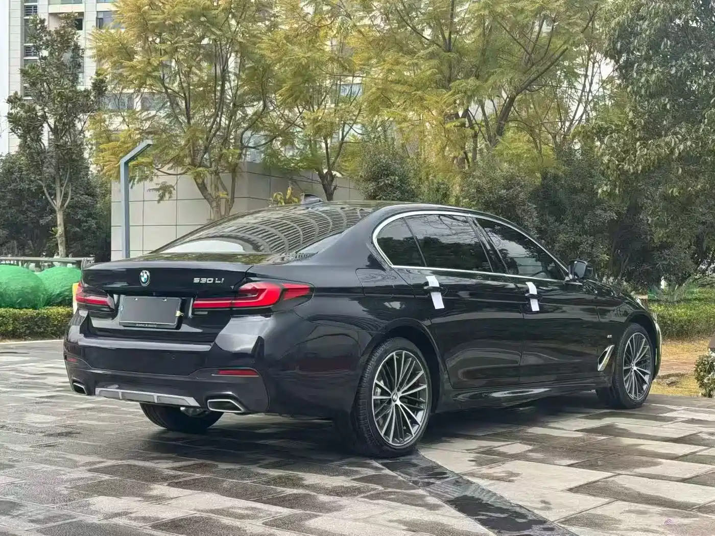 BMW 5 Series 2023 Facelift 530Li Leading M Sport Package фото 7
