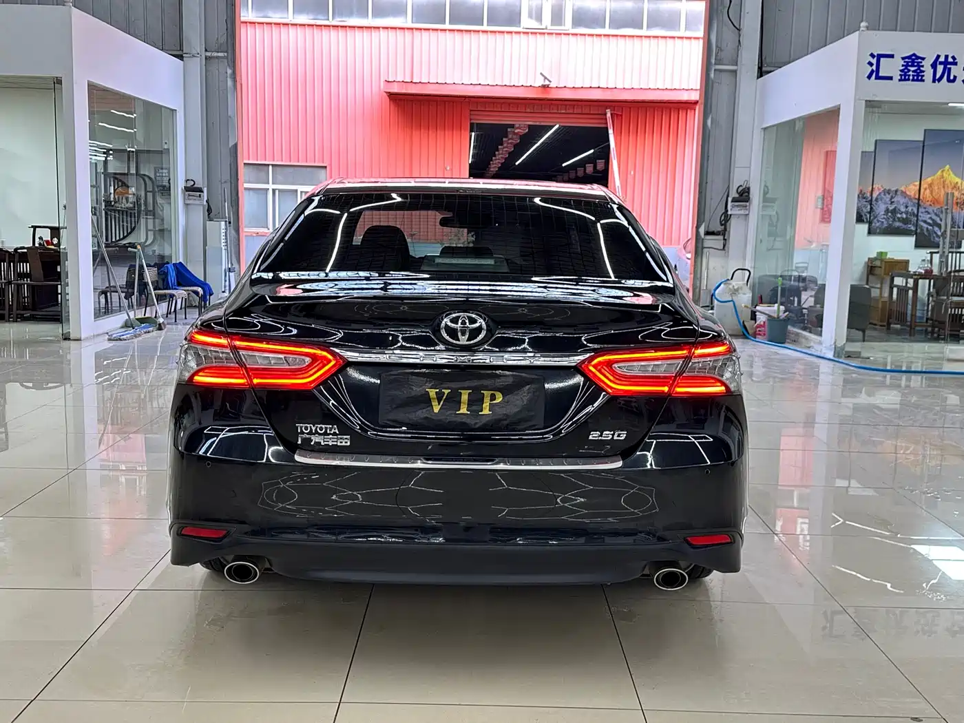 Toyota Camry 2018 2.5G Luxury Edition фото 23