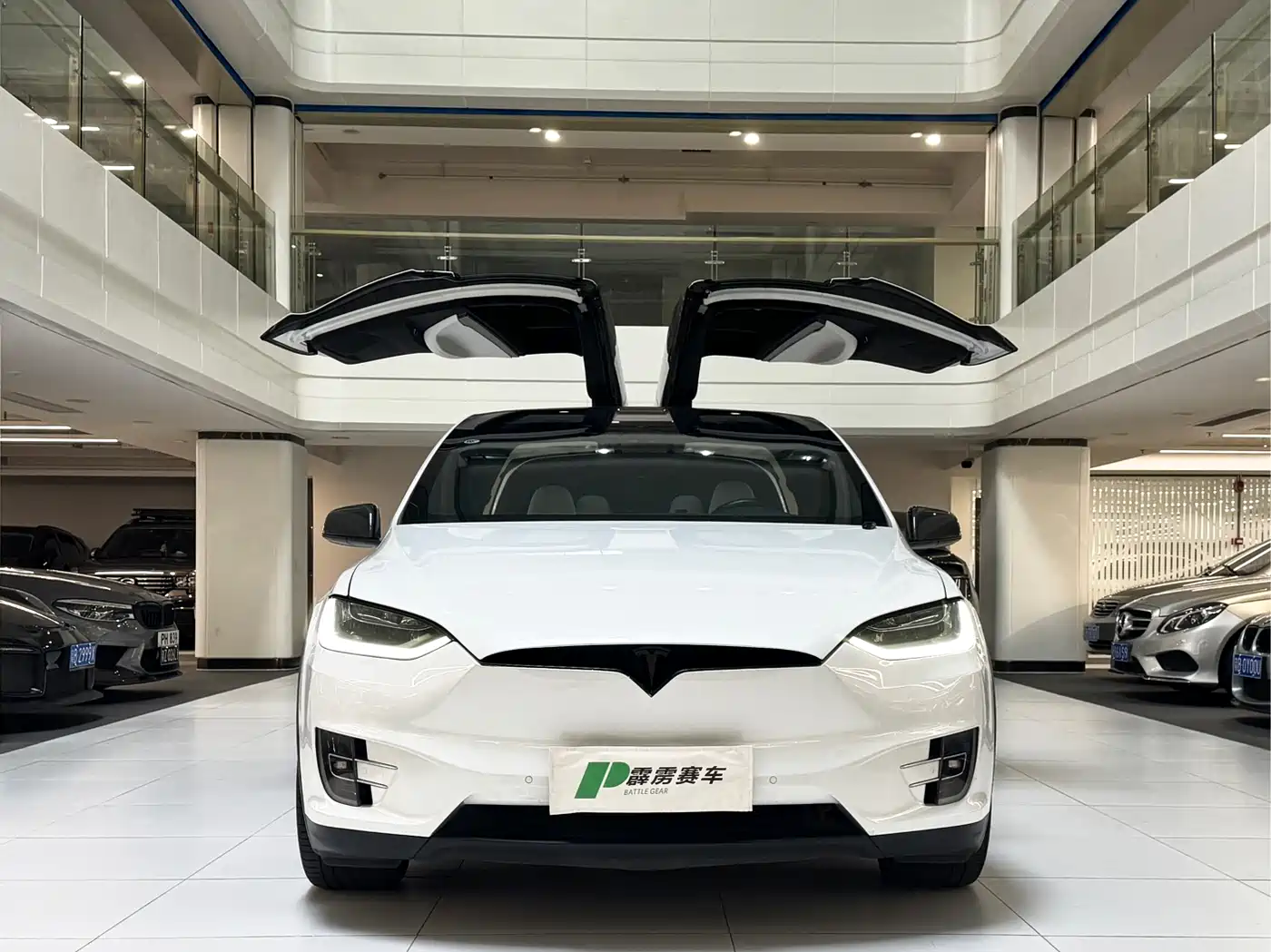 TESLA MODEL X