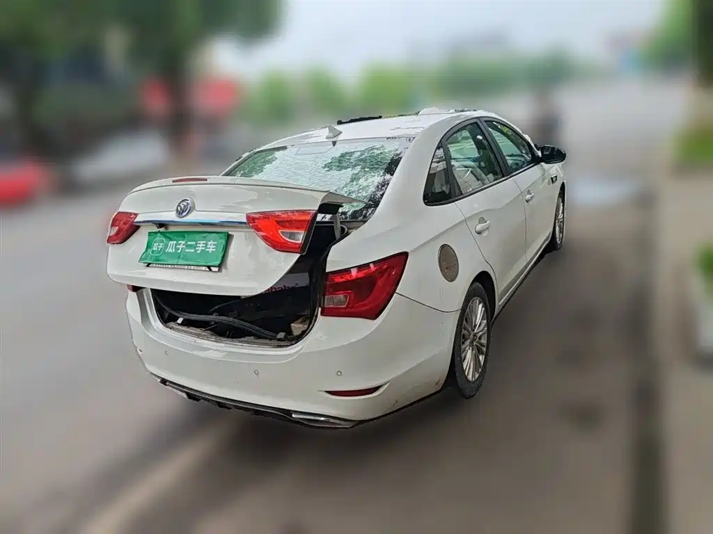 Buick Excelle 2016 15N Automatic Elite фото 4