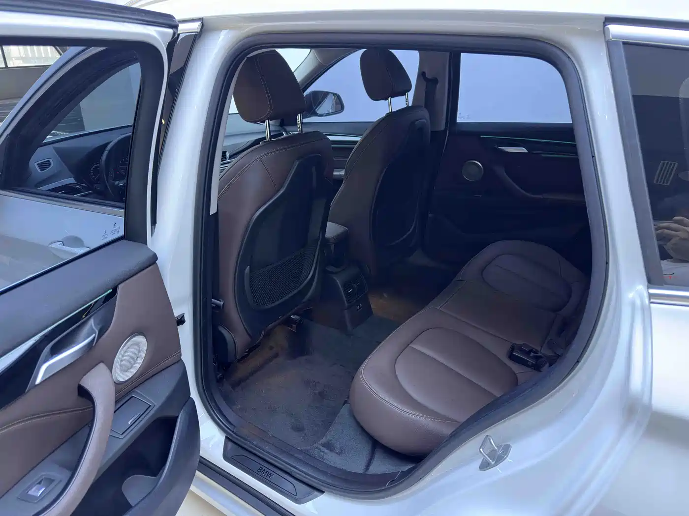 BMW X1 2022 sDrive20Li Premium фото 8