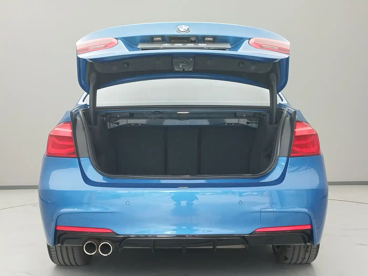 BMW 3 Series 2017 320i M Sport фото 6