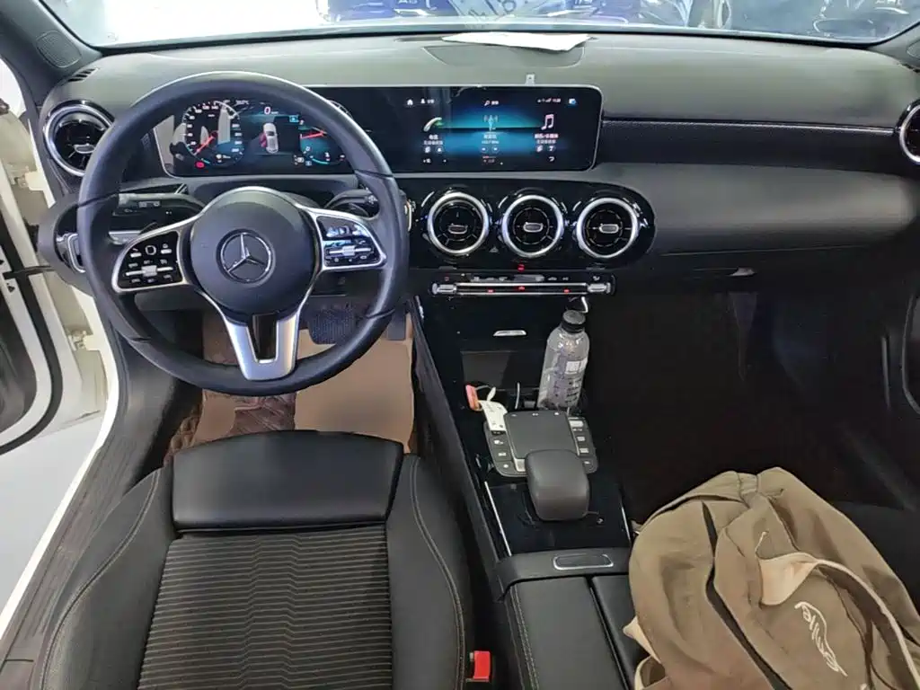 Mercedes-Benz A-Class (Import) 2020 2019 A 200 Dynamic Version