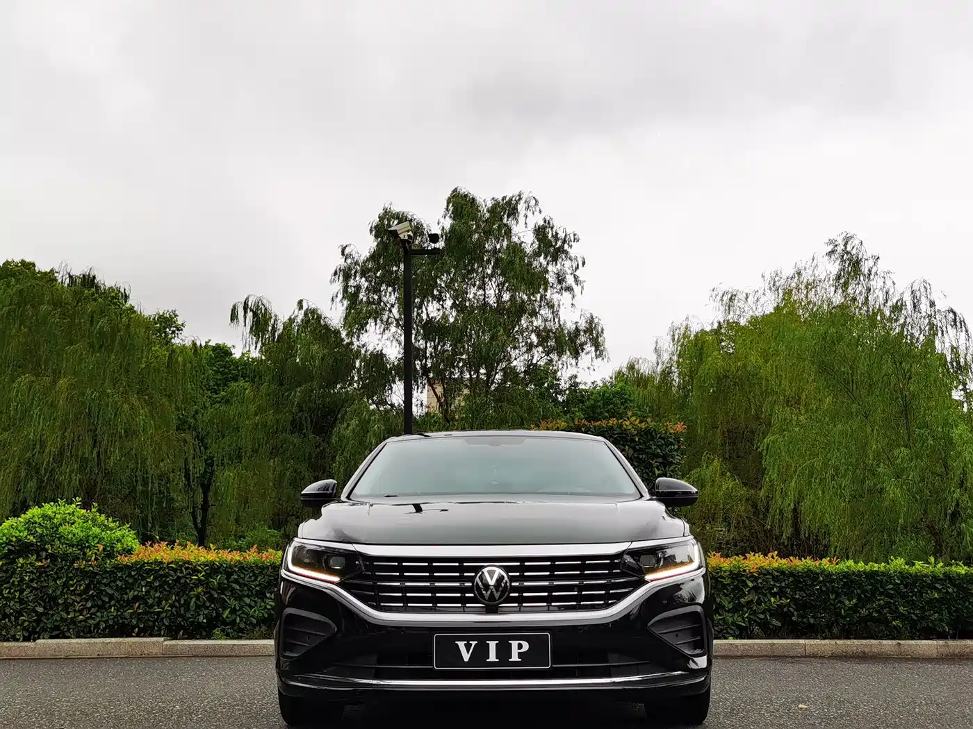 Фото 2 - Volkswagen Passat