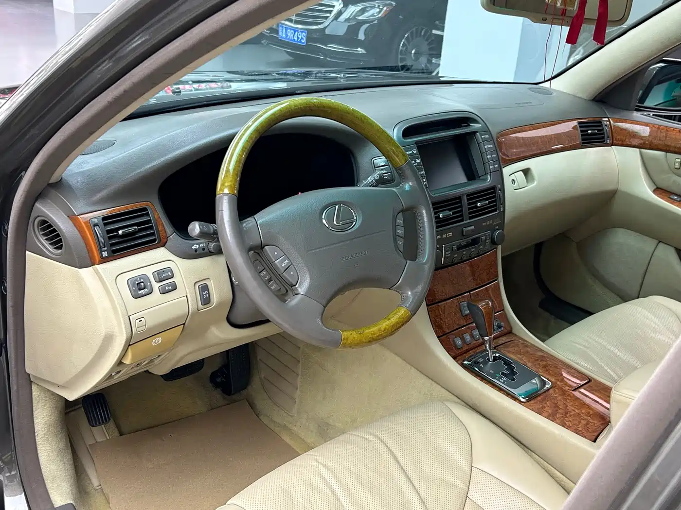 Lexus LS 2005 430 фото 9