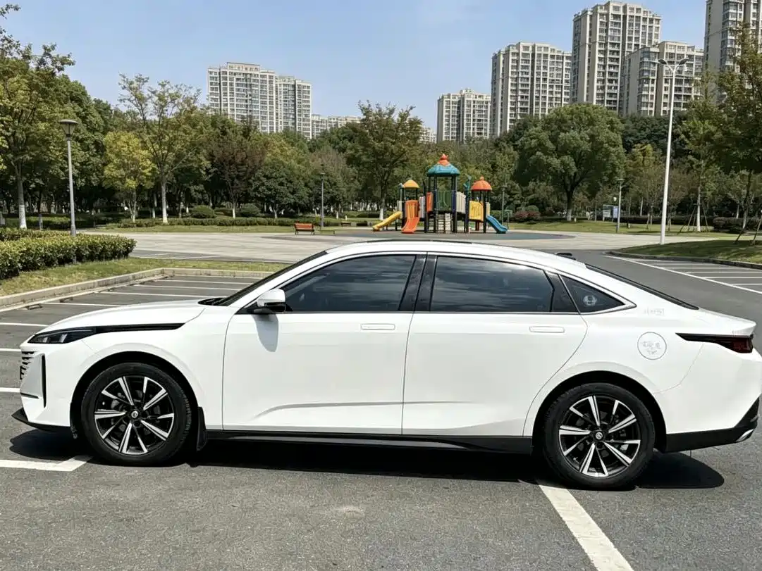 Changan Yida 2023 2023 Blue Whale NE 1.5T GDI DCT Premium