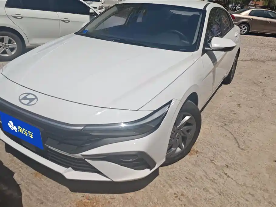MODERN ELANTRA