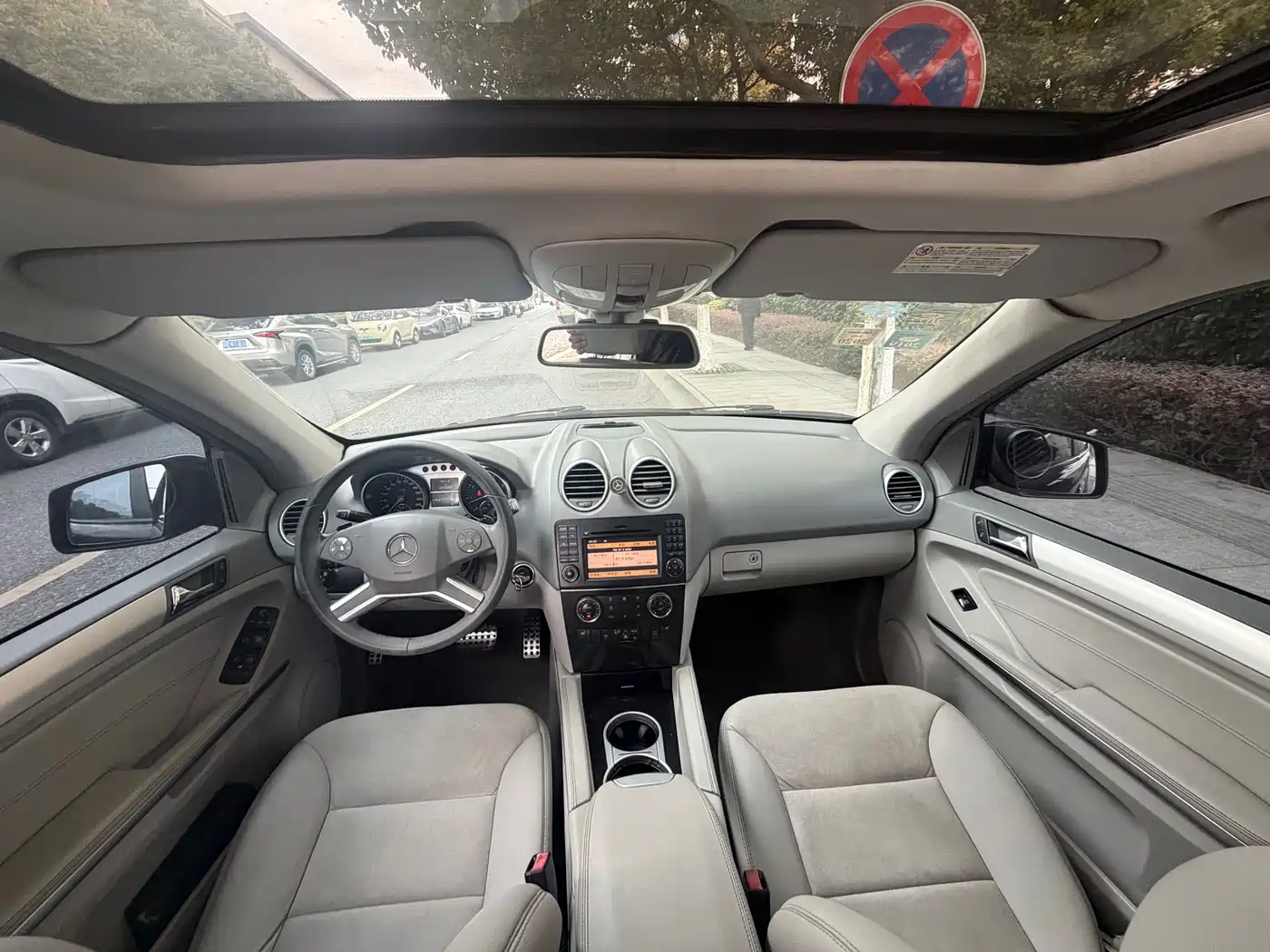 Mercedes-Benz M-Class 2010 ML 300 4MATIC фото 9
