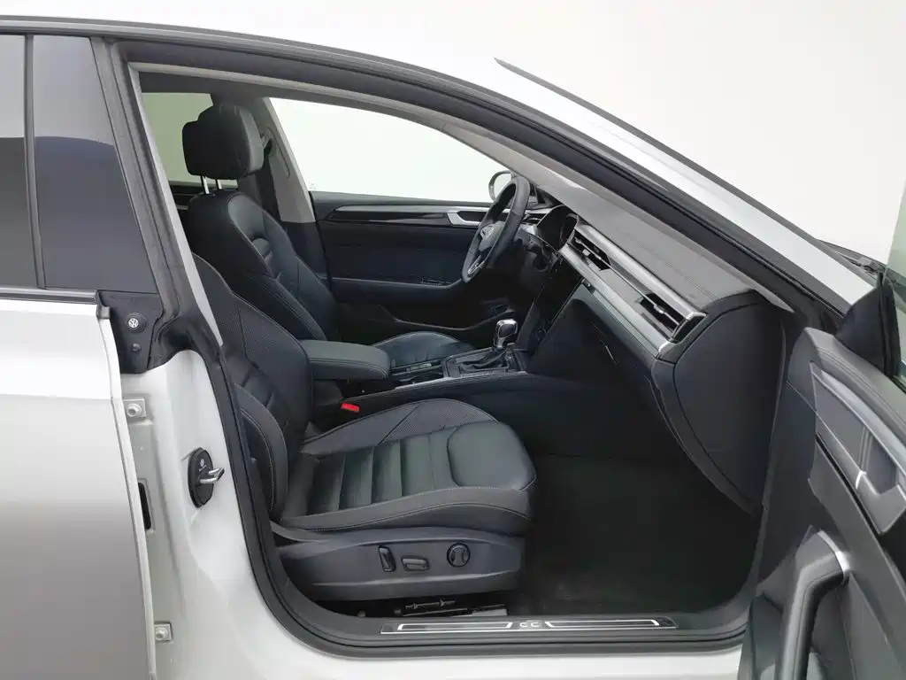 Фото 23 - Volkswagen FAW-Volkswagen CC