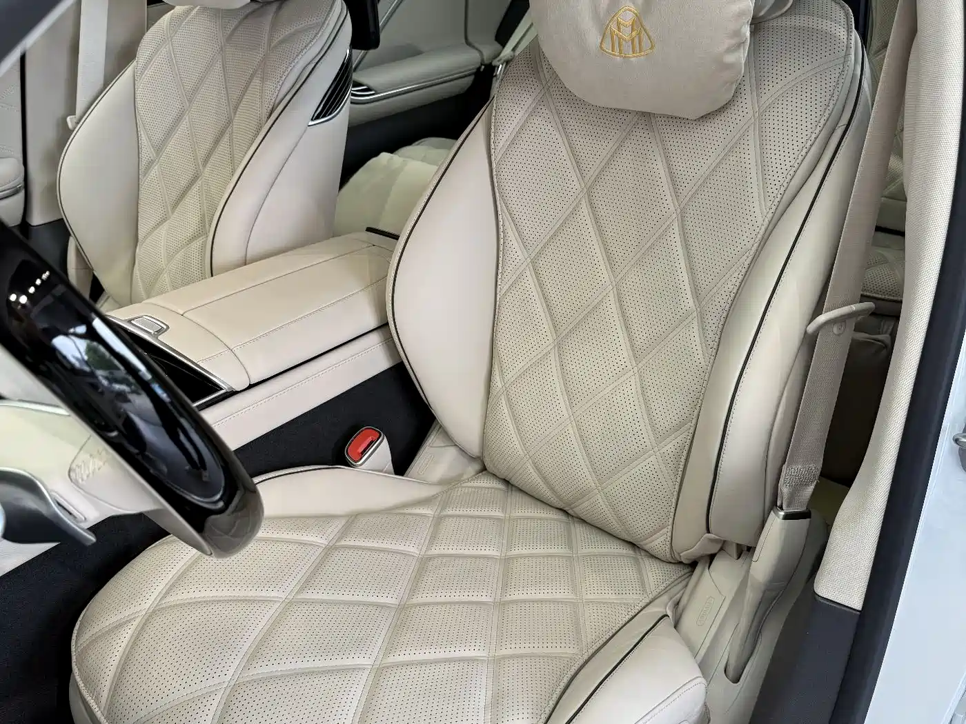 Mercedes-Benz Maybach S-Class 2025 Model S 580 4MATIC фото 5