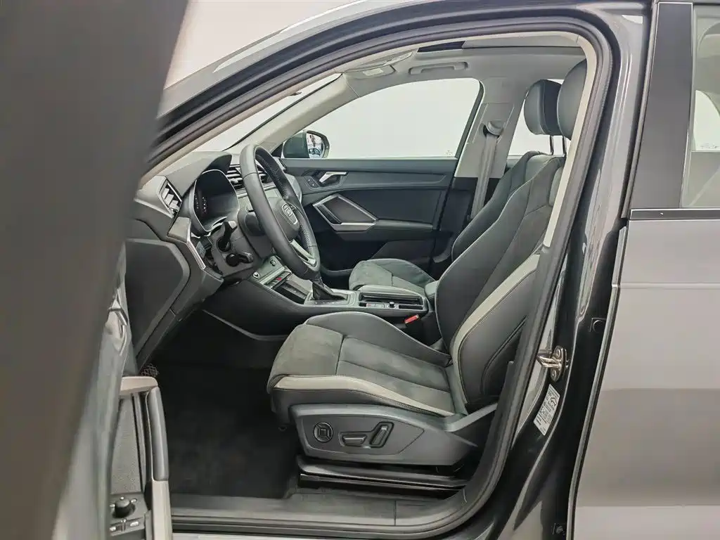 Audi Q3 2021 35 TFSI Progressive Sport фото 10