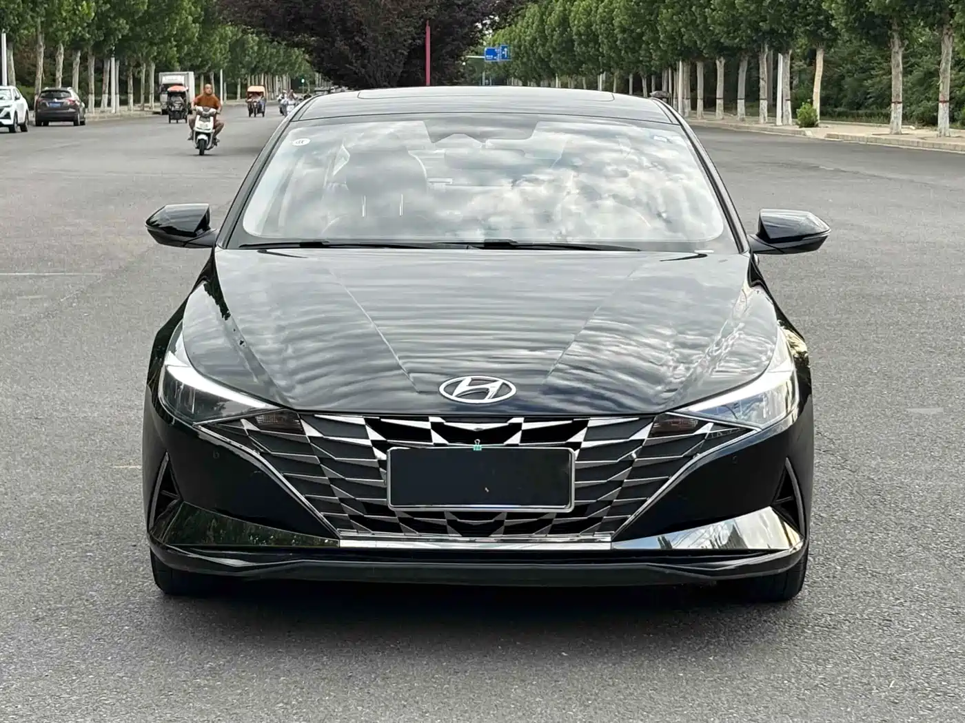 MODERN ELANTRA