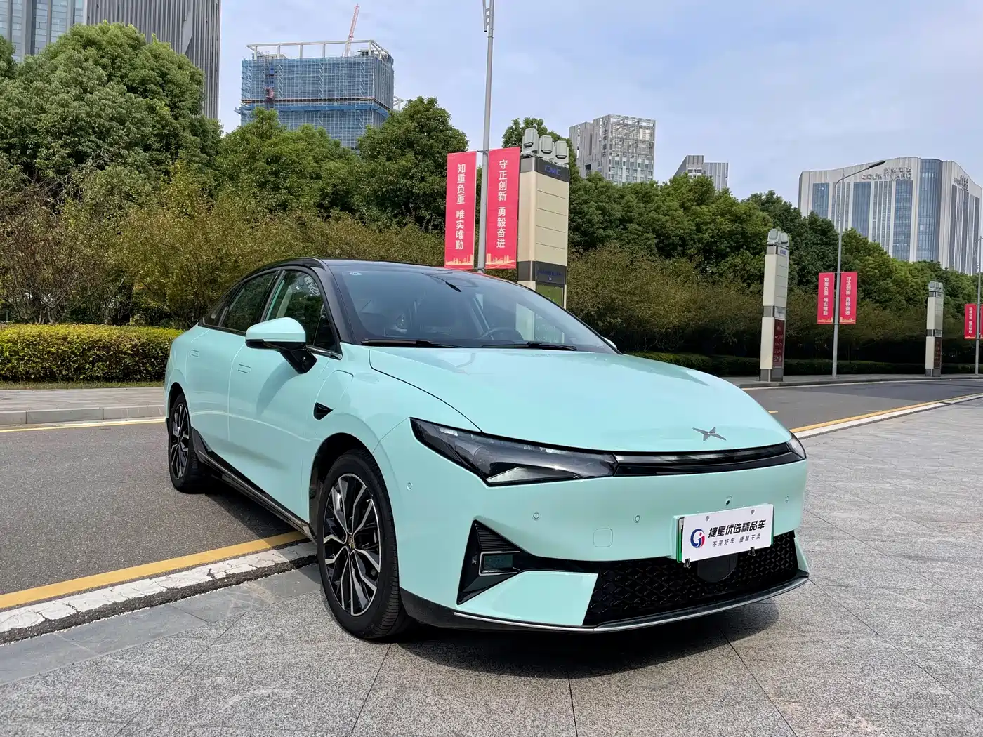 Фото 3 - XPeng P5