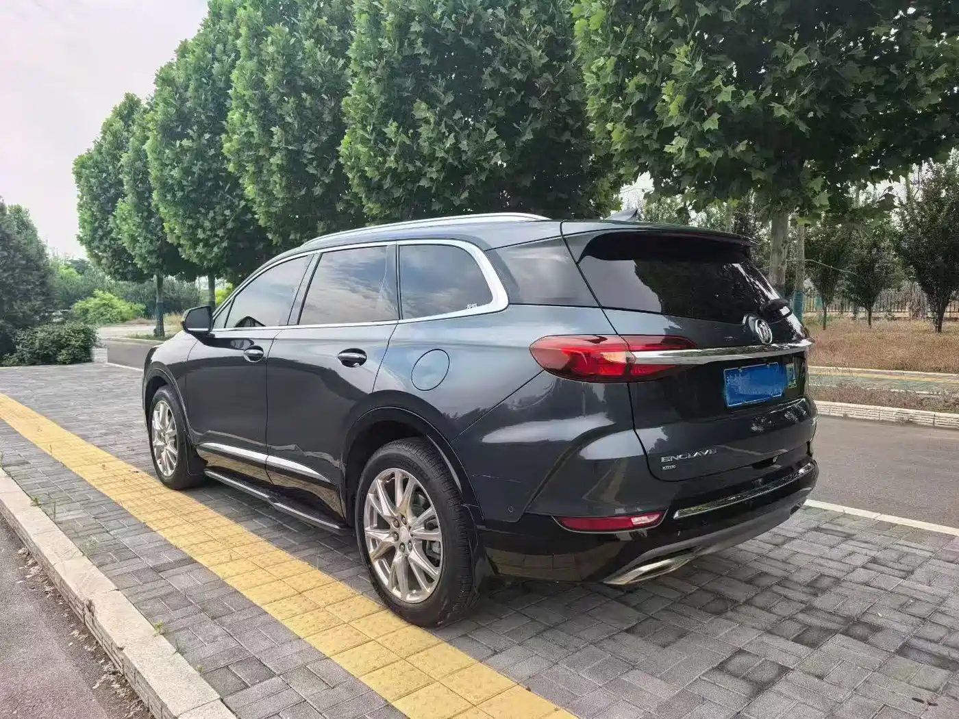 Buick Enclave 2023 2022 652T 4WD Exclusive Flagship 7-Seater