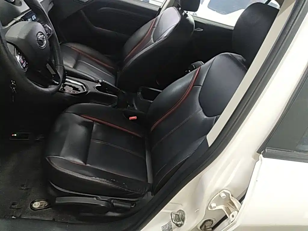 Soueast DX3 2017 2016 1.5T CVT Luxury