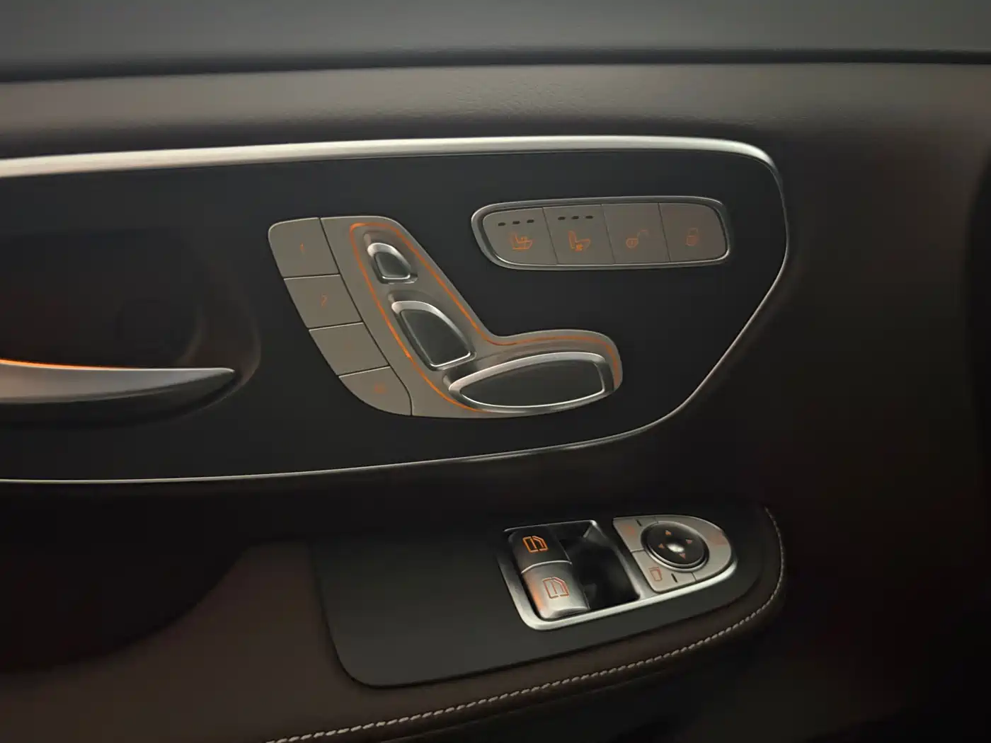 Mercedes-Benz V-Class 2021 V 260 L Long Wheelbase Luxury Edition фото 7