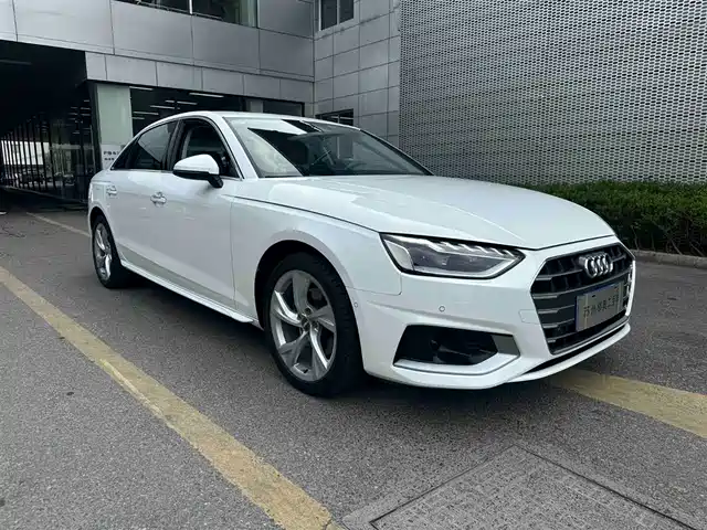 Audi A4L 2020 40 TFSI Luxury Elegance — фото 3